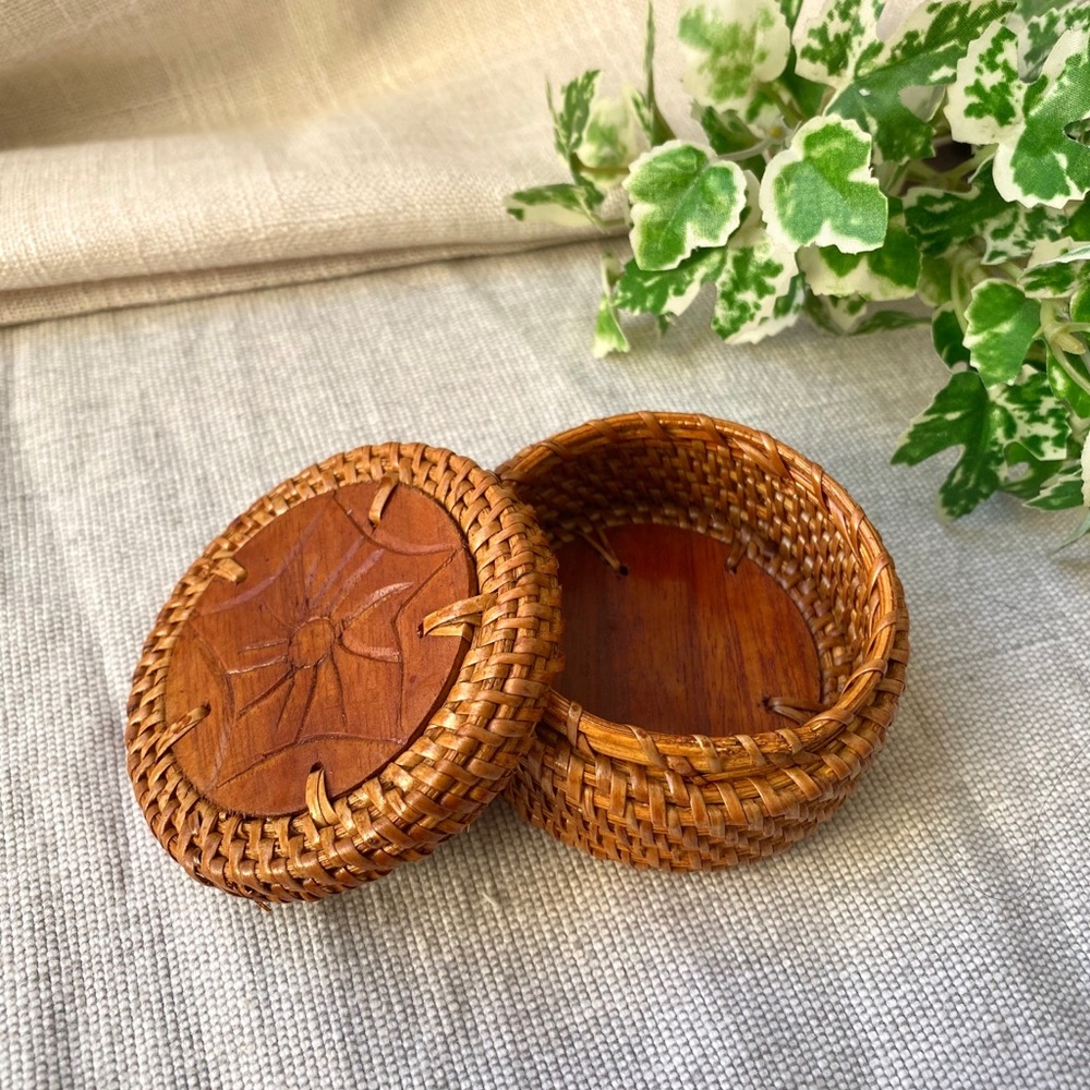Wicker & Wooden Hand Carved Trinket Keepsake Box